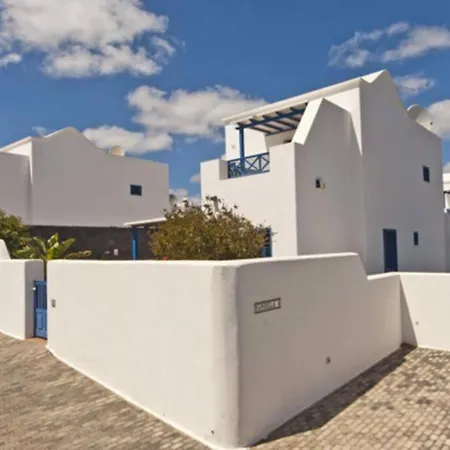 Villa Manuela, Modern 3 Bed Villa With Ac & Wifi Tías
